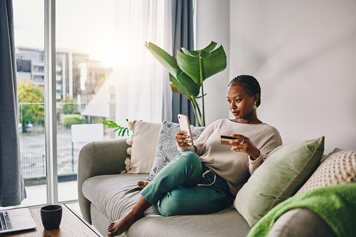 How to Furnish Your New House on a Tight Budget